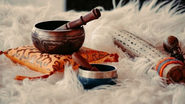 Formation bol tibétain : maîtriser la sonothérapie et ses bénéfices